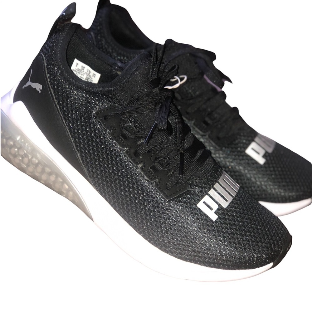 ⚜️WOMEN’S LOCELL PUMA ATHLETIC SHOES ⚜️